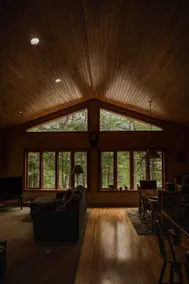 Serene Lakeview 3 bedroom Cottage with a sunroom! - Image 4