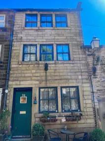 Travel Back in Time Fairy Cottage on the Cobbles an Experience Property - Image 2