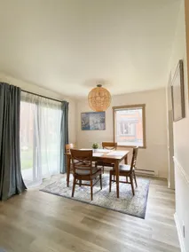 Clean modern farmhouse in Snowcreek with 4 minute walk to shuttle and preserve - Image 2