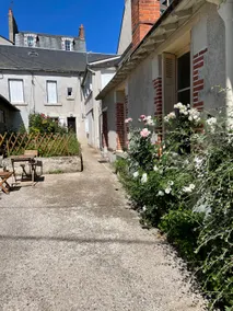🌟 Like an Air of Provence in Blois - Image 5
