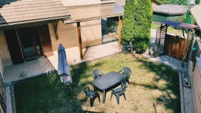Beautiful 2-room apartment with garden and private parking - Image 5