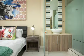 Comfortable and Stylish in Rosebank - Image 2