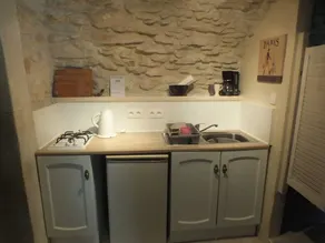 Beautiful Studio by the river - Image 5