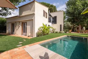 Beautiful air-conditioned house and heated pool - Image 2