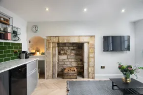 The Courtyard - 2 bed Apt in Georgian Townhouse - Image 4