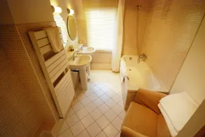 Large and tasteful Alpen Chalet at the foot of the skiing area Les Portes du Soleil - Image 2