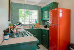 Yoga Deck & Cottage Loft: Walkable, Games & More - Image 2