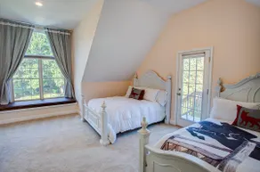 Private 24-Acre Countryside Retreat - No Fees! - Image 4