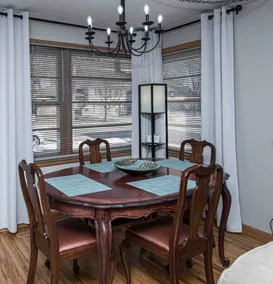Convenient, comfortable rambler near Mayo Clinic - Image 3