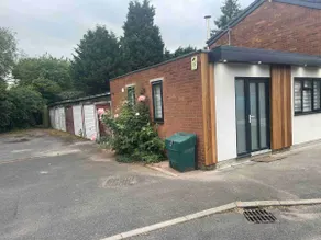 Cosy Stay in Clifton Village NG11 air-conditioned - Image 3
