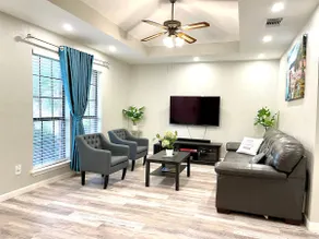 Nice & cozy home-Center Frisco+Free Park/Wifi/Hulu - Image 5