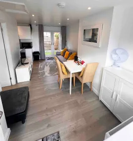 Minster Hilltop Apartment - Image 4
