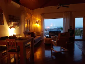 Blue Chalet - stunning lake view - Image 4