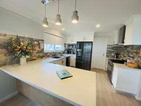 Beach House on the Quays - Image 5