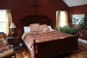 BUCKS COUNTY HIDDEN GEM SECLUDED ON 10 ACRES - Image 4