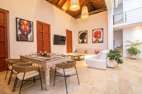 9 Bedroom Luxury Villa in Walled City - Image 3