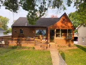 Charming Des Moines Home with a GREAT location! - Image 2