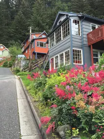 Charming downtown Juneau apartment - Image 2