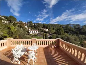 House with a pool for nature lovers - Image 3