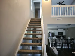 Cozy 2bd 2ba with King Bed in Bettendorf, IA - Image 4