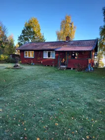 Cozy cottage with lake view, wood-fired sauna & winter bath - Image 3
