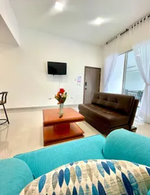 Cozy two-room suite with garage - Image 4