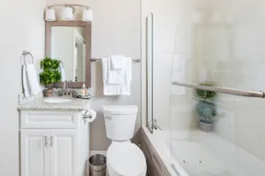 Shotgun Craftsman House with Private Patio in Great Location - Image 5