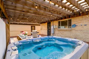 Ultimate Game House with Hot Tub - Image 2