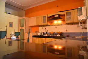 Little Palace - Image 5