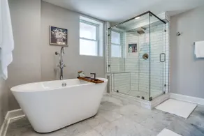 Lakeshore Lodge | Pool | Sleeps 10 (4 kids) - Image 4