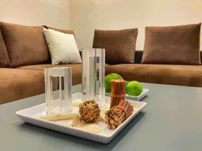 Petite Luxury Urban House - Image 2