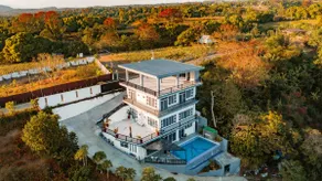 Villa Vonnel (staycation house) - Image 3