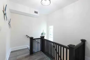Downtown Bradenton Bliss: 3-Bed Apartment - Image 5