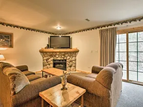 Grand Bear Resort at Starved Rock - Image 5