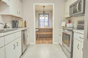 Spacious Home w/ Coffee Bar & GameRoom near Ft. Stewart & Savannah - Image 4