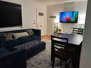 7mins to Lincoln Memorial, 5bd House, Parking,WiFi - Image 5
