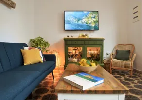 Renata's cozy village house close to the beach - Image 3