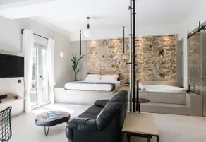 Romantic getaway right next to Acropolis! - Image 4