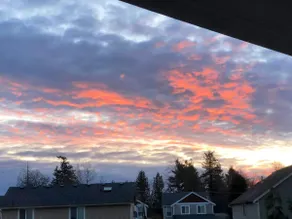 Sunset Oasis 20 min from Downtown Seattle! New lighting! - Image 2