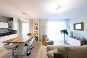 70 m² cozy quiet apartment with terrace and parking - Image 2