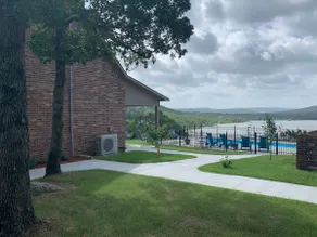 Lake it or knot pool/lake view retreat - Image 5