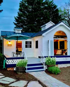Couples Getaway,heart of RT 151,stunning views - Image 3