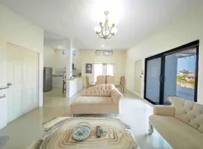Third floor loft with pool and beautiful view - Image 4