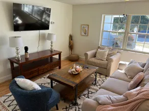 Pool house - heated pool in heart of Melbourne, minutes to beach - Image 5