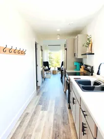 Seaside Luxury Rentals - Unit C - Image 4