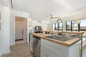 2 WKEDs left in SEPT! 5*Condo DT Saugy & Parking! - Image 5