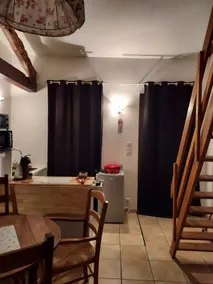 Studio Bellevue, independent entrance, 4 people - Image 3