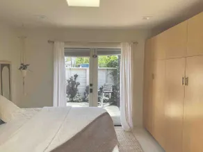 Garden Cottage by the Sea - Image 3