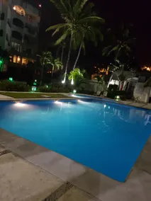 Private apartment with beach, for up to 10 people. - Image 3
