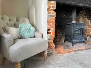 Gorgeous Cottage in Skirmett with Parking - Image 3